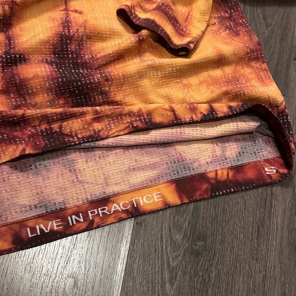 Lululemon Metal Vent Tech Half-Zip - Picture 6 of 6